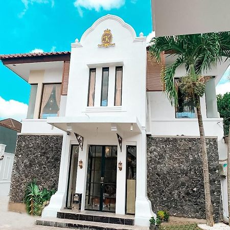 Kartiko Palagan Eksklusif Yogyakarta Otel Kejayan Dış mekan fotoğraf